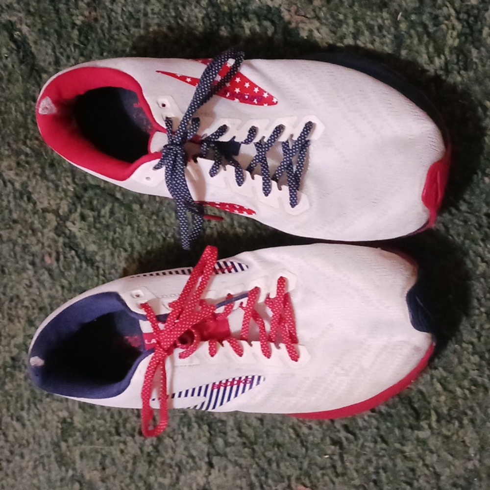 men's brooks running shoes. Used.